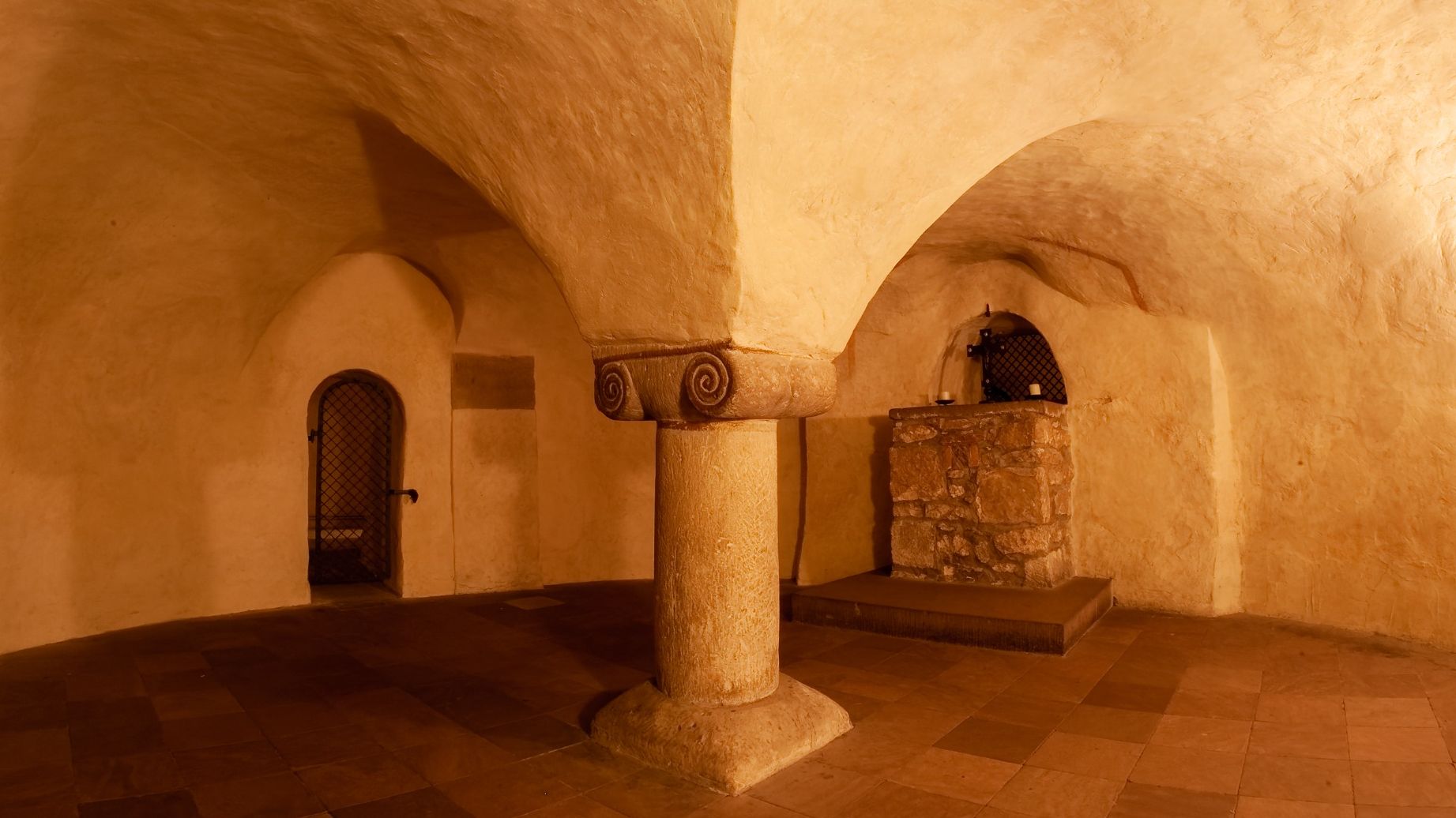 Schräge Säule:  Stärke in der Schwäche